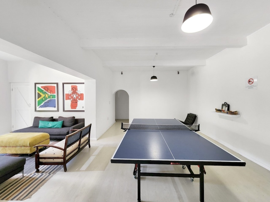 To Let 7 Bedroom Property for Rent in Camps Bay Western Cape